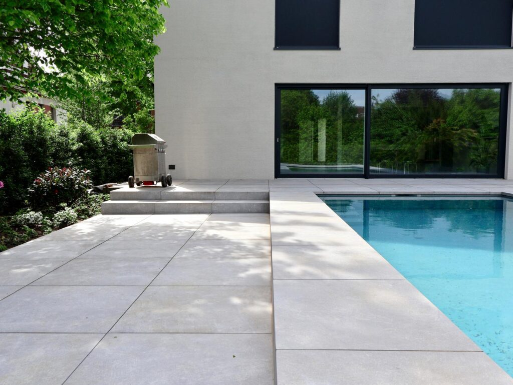 Ceramica GRANDE - Beckenrandsteine U-Form, Blockstufen